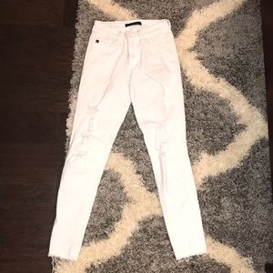 White high waisted jeans